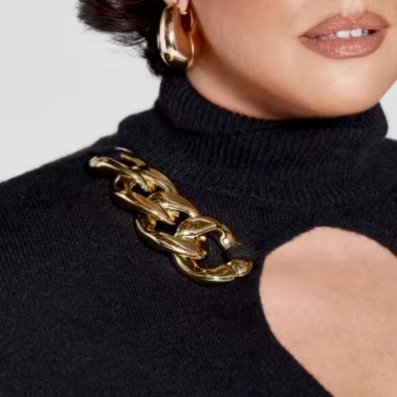 Demi Chain Detail Pullover Sweater - Picture 2 of 8